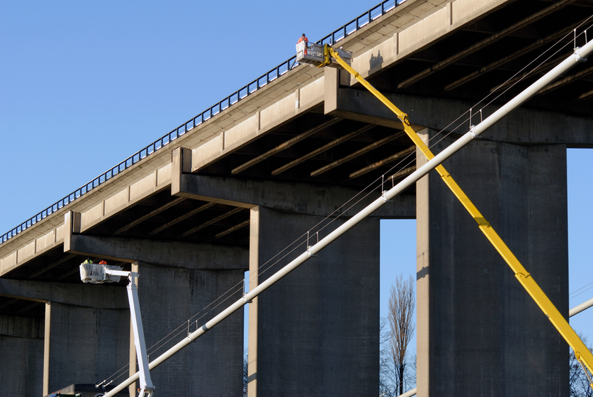 Underwater Inspection of Bridge Substructures Using Imaging